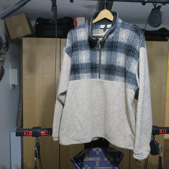 North Country Fleece Top - Picture 1 of 4
